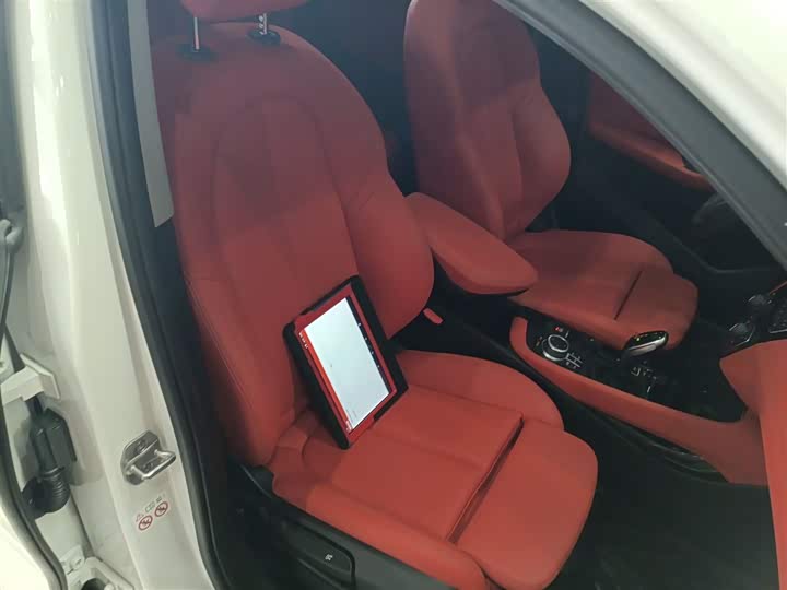 Фото 25 - BMW X2