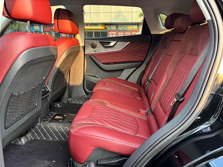 Фото 9 - Hongqi HS5