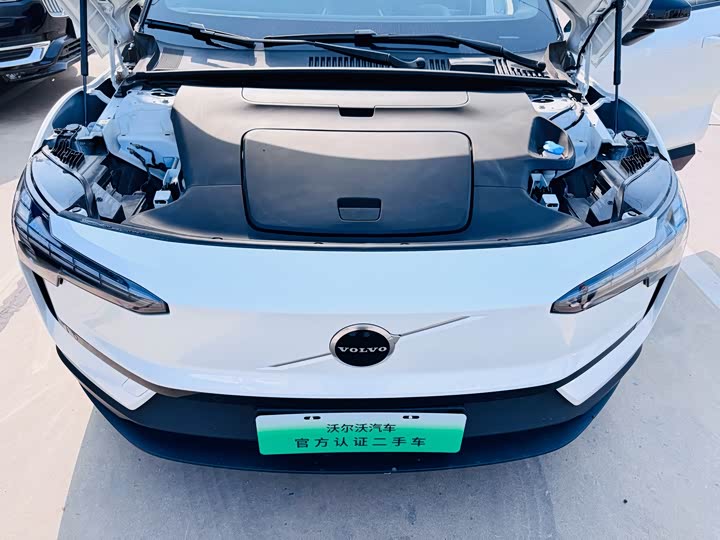 Фото 16 - Volvo EX30