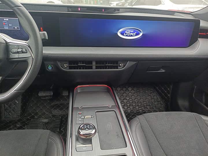 Фото 13 - Ford Mondeo