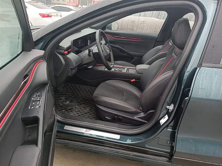 Фото 15 - Ford Mondeo