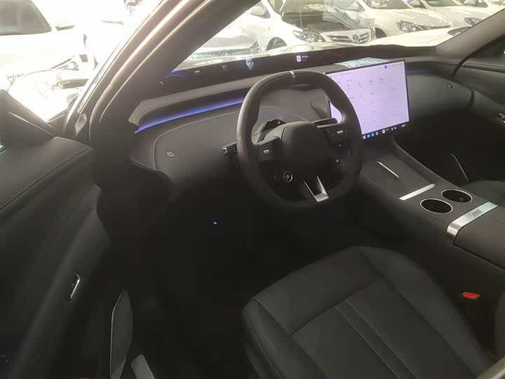 Фото 16 - Xiaomi YU7