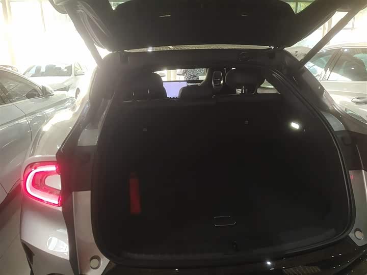 Фото 19 - Xiaomi YU7