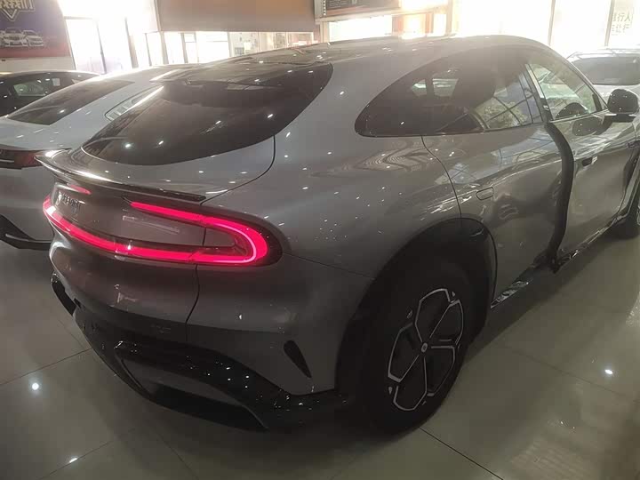 Фото 7 - Xiaomi YU7