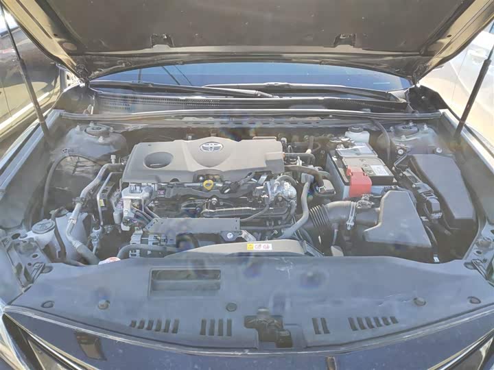 Фото 20 - Toyota Camry