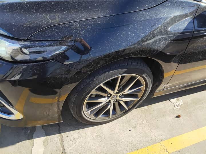 Фото 23 - Toyota Camry