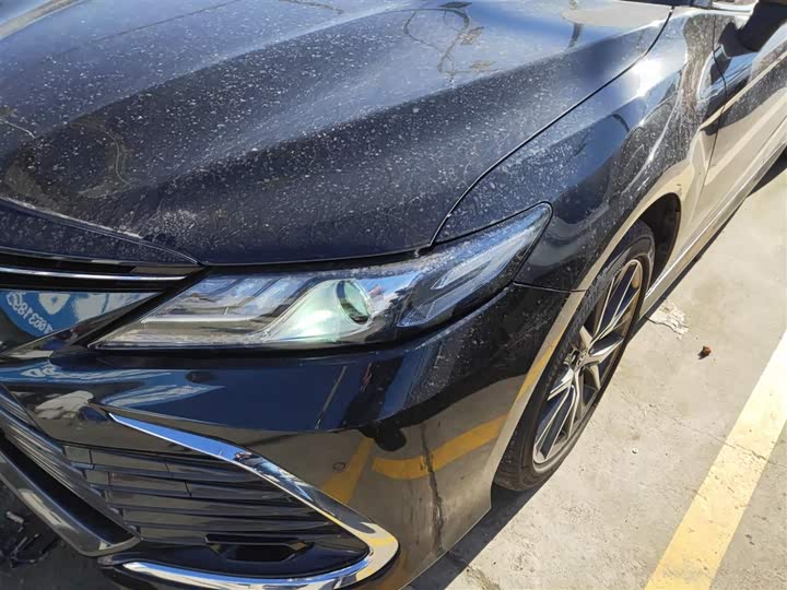 Фото 24 - Toyota Camry