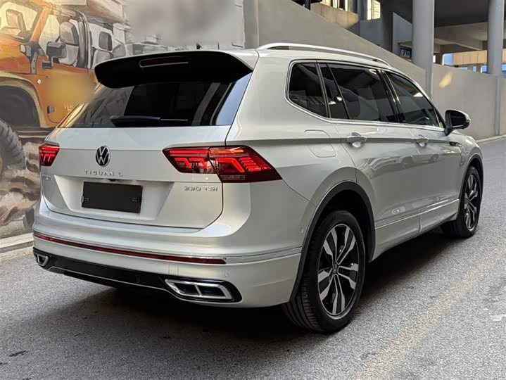 Фото 7 - Volkswagen Tiguan L Pro