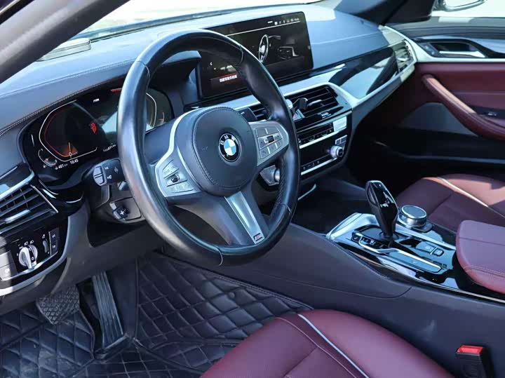 Фото 9 - BMW 5 Series