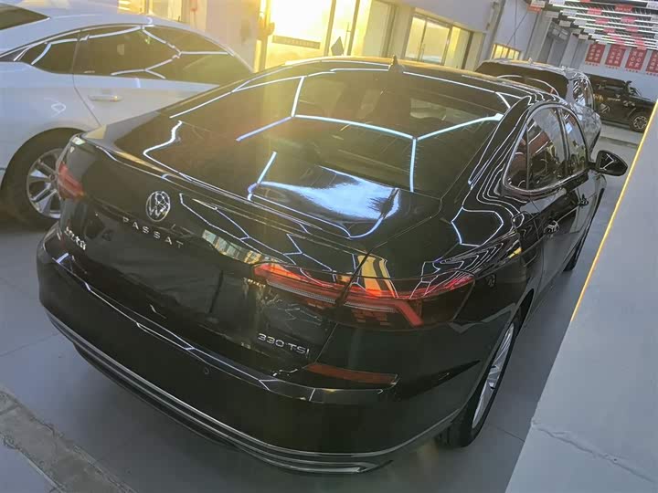 Фото 7 - Volkswagen Passat