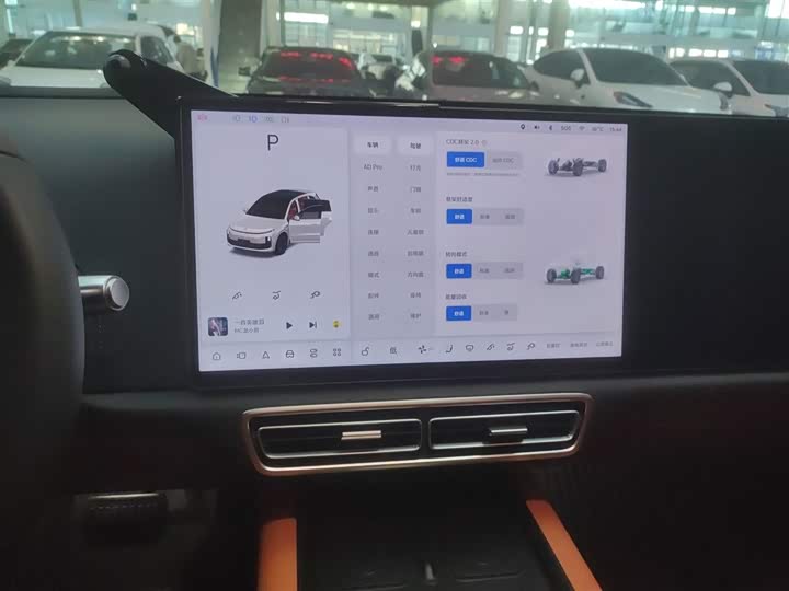 Фото 13 - LiXiang L6