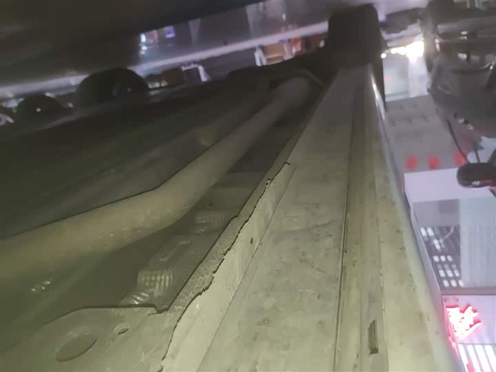 Фото 21 - LiXiang L6