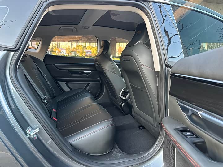 Фото 11 - XPeng P7