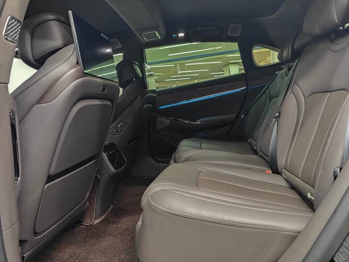 Фото 8 - Denza Z9