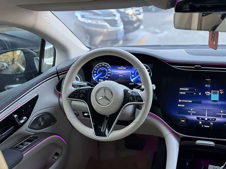 Фото 13 - Mercedes-Benz EQS