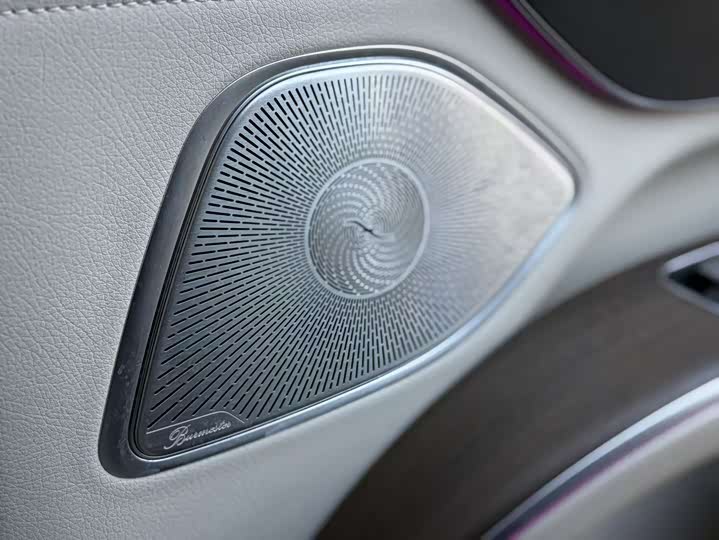 Фото 22 - Mercedes-Benz EQS