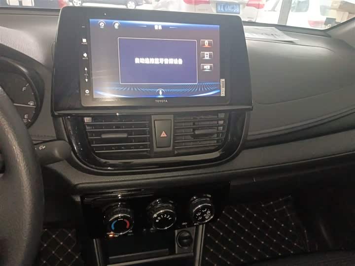 Фото 13 - Toyota Vios