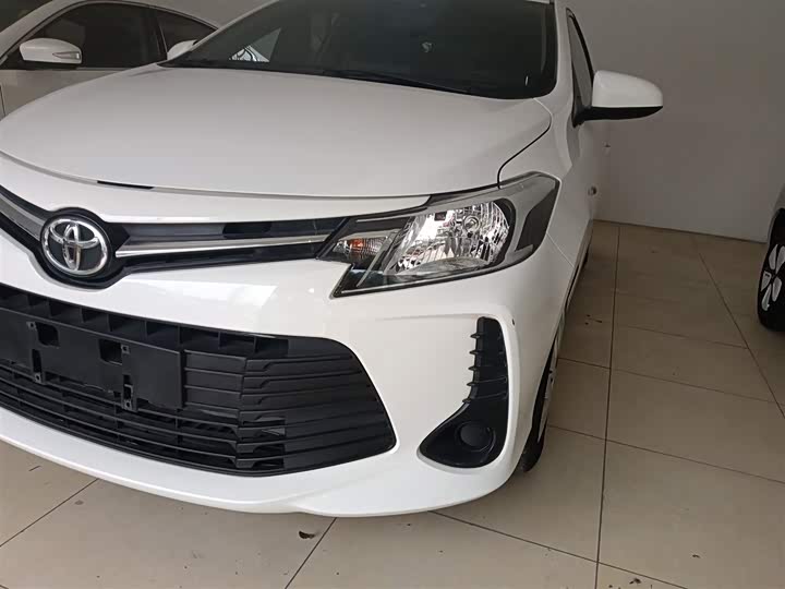 Фото 24 - Toyota Vios