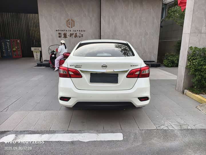 Фото 8 - Nissan Sylphy