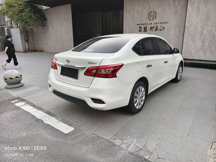 Фото 9 - Nissan Sylphy