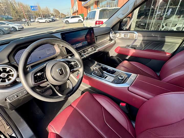 Фото 13 - Tank 400 Hybrid