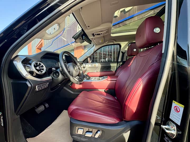 Фото 16 - Tank 400 Hybrid