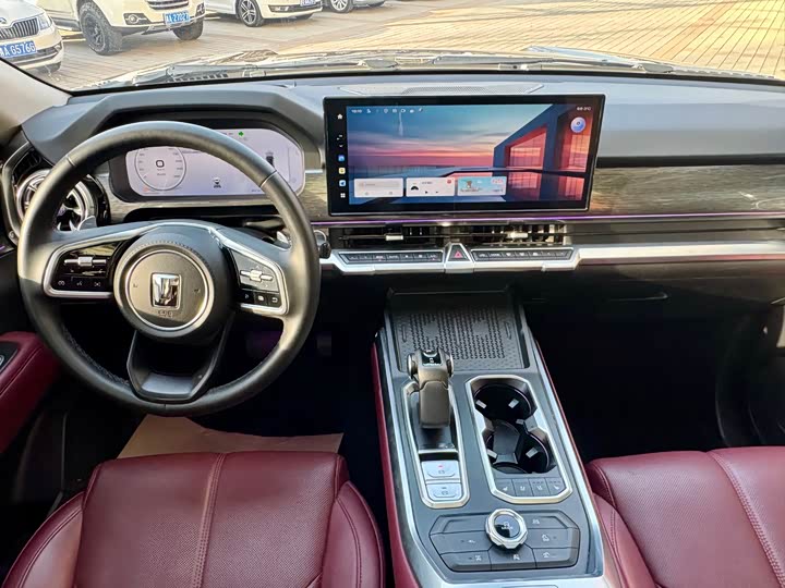 Фото 18 - Tank 400 Hybrid