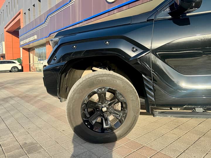 Фото 9 - Tank 400 Hybrid