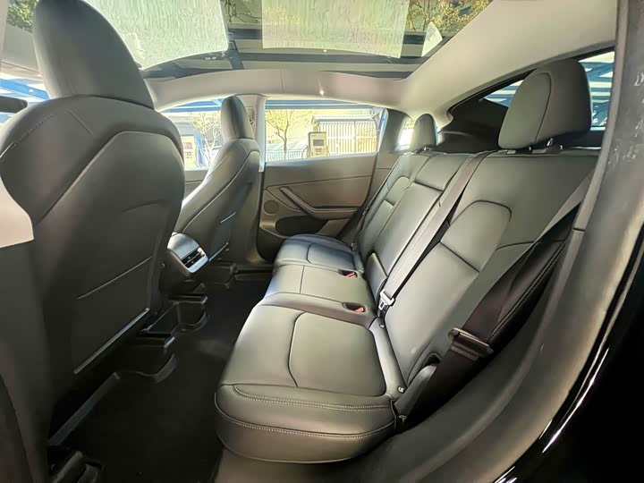 Фото 26 - Tesla Model Y