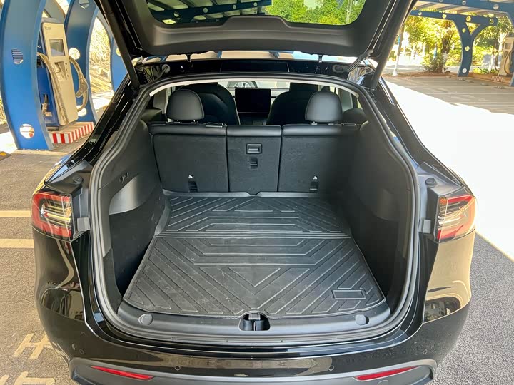 Фото 31 - Tesla Model Y