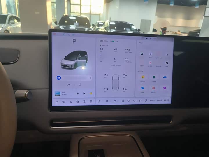 Фото 10 - LiXiang i8