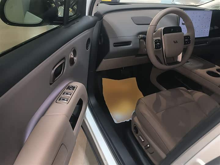 Фото 16 - LiXiang i8