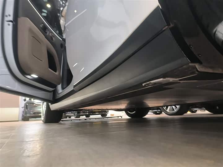 Фото 22 - LiXiang i8