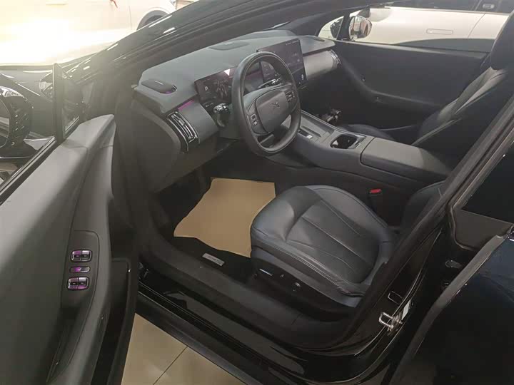 Фото 16 - XPeng F57