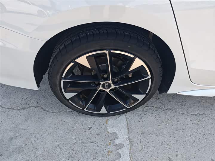 Фото 26 - Audi A3