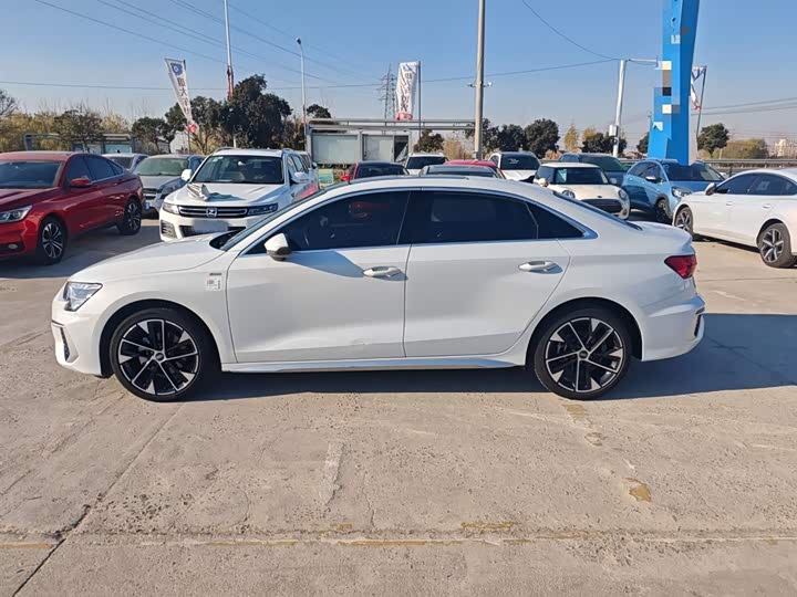 Фото 5 - Audi A3