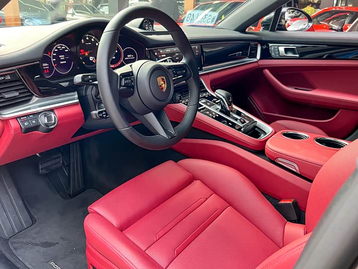 Фото 6 - Porsche Panamera