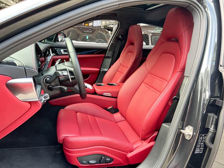 Фото 7 - Porsche Panamera