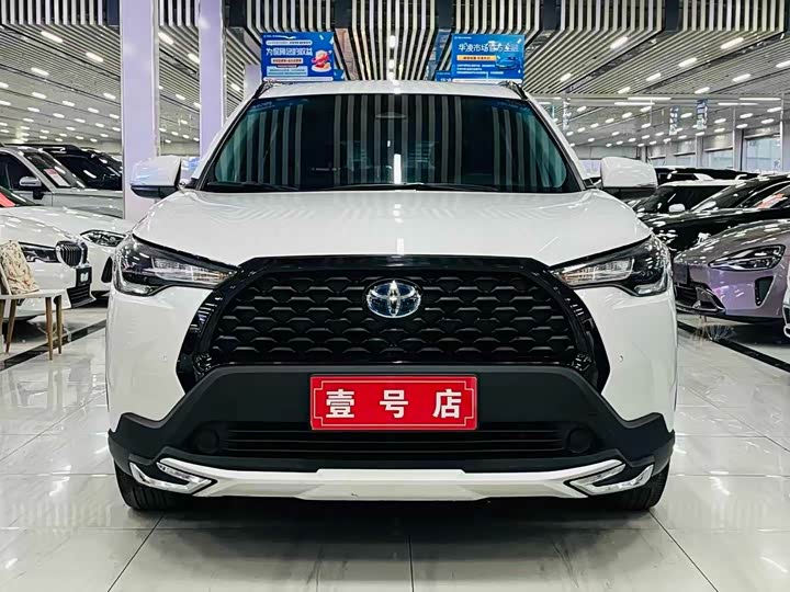 Фото 2 - Toyota Corolla Cross