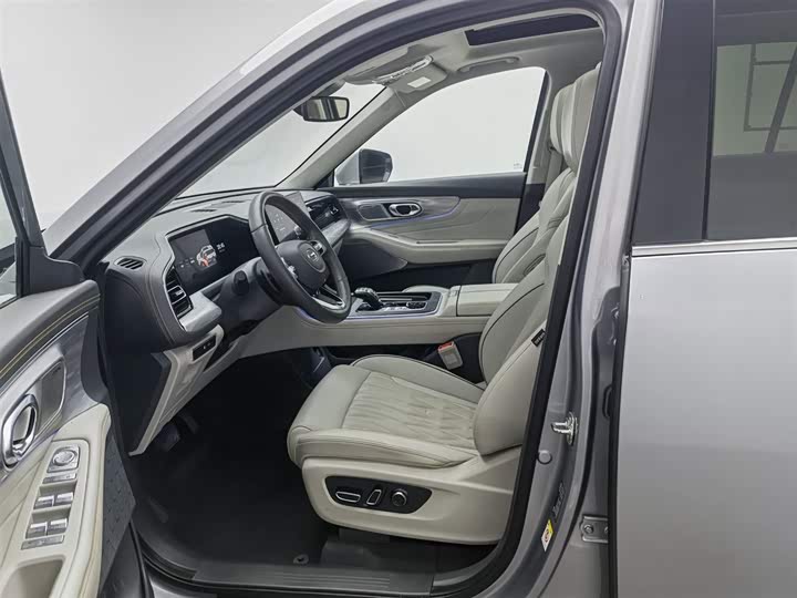 Фото 10 - GAC Trumpchi GS8