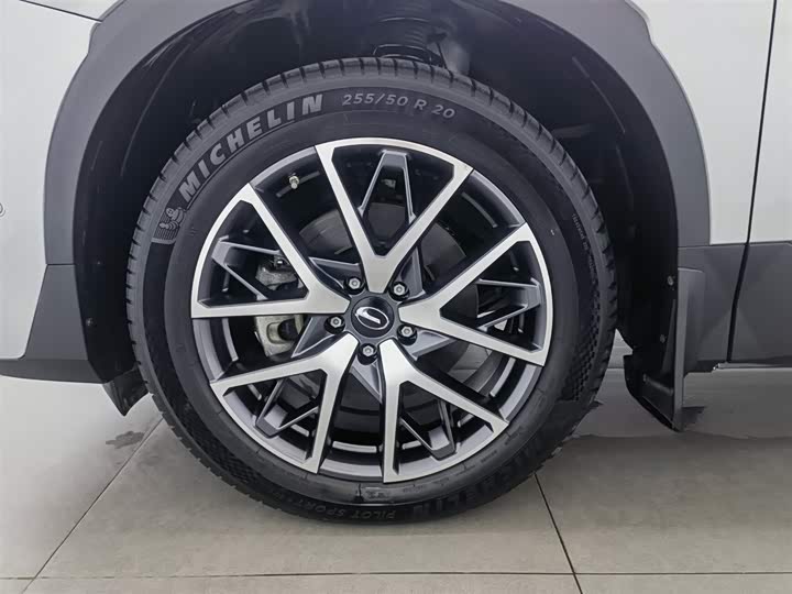 Фото 17 - GAC Trumpchi GS8