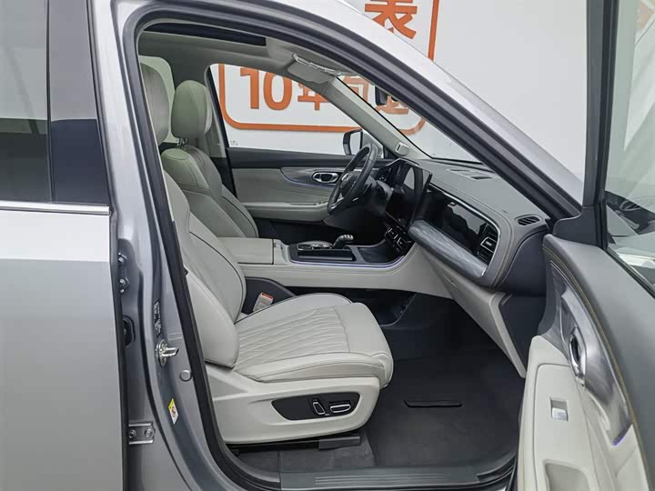 Фото 23 - GAC Trumpchi GS8