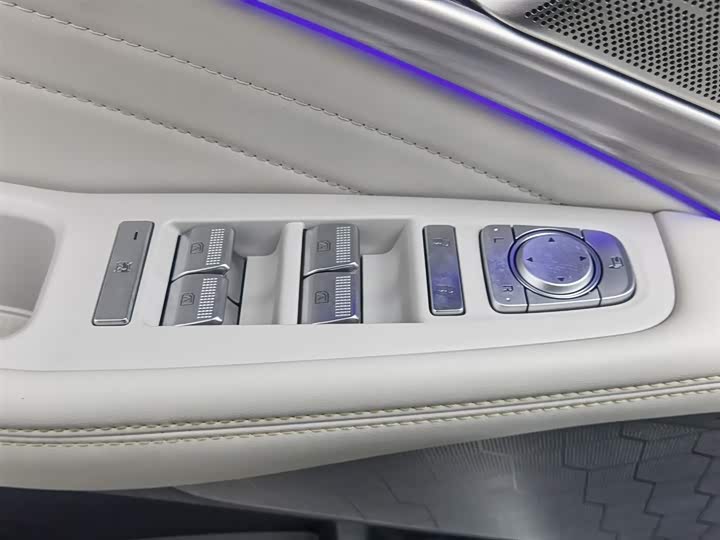 Фото 9 - GAC Trumpchi GS8