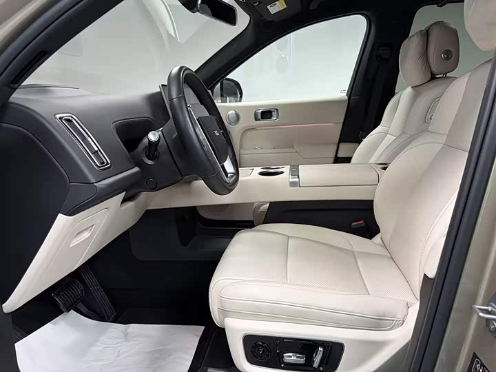 Фото 7 - LiXiang L8