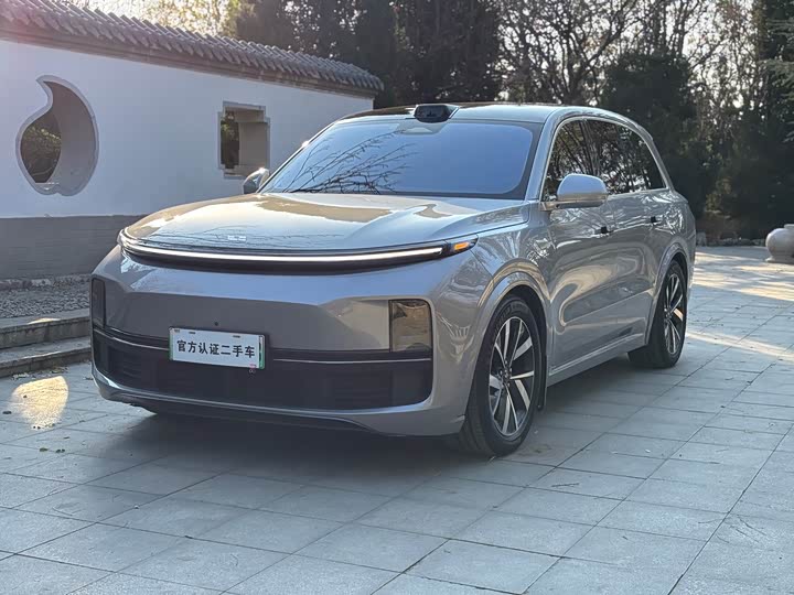 Фото 1 - LiXiang L8