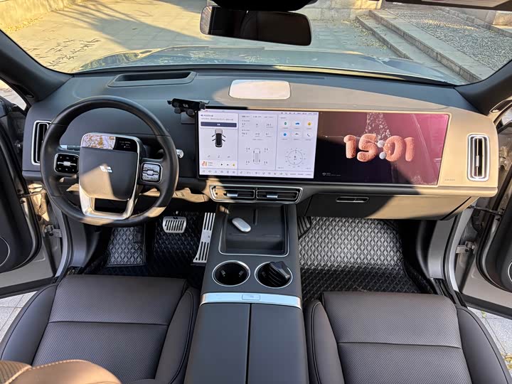 Фото 14 - LiXiang L8