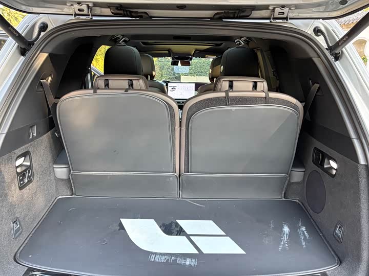 Фото 15 - LiXiang L8