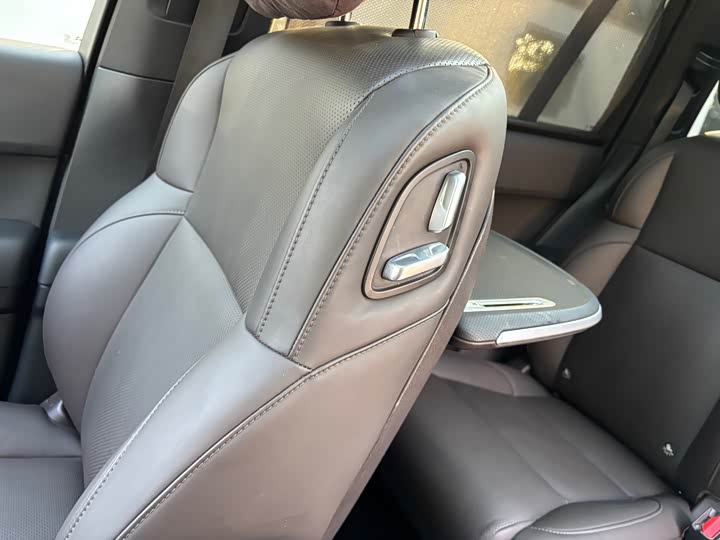 Фото 20 - LiXiang L8