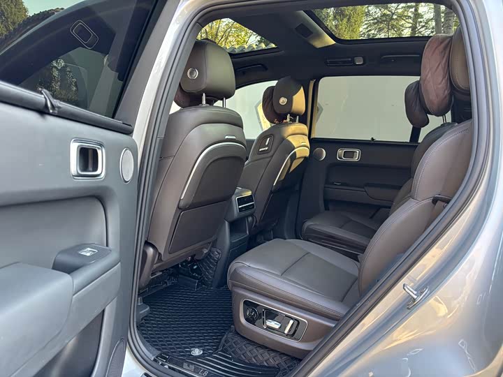 Фото 8 - LiXiang L8