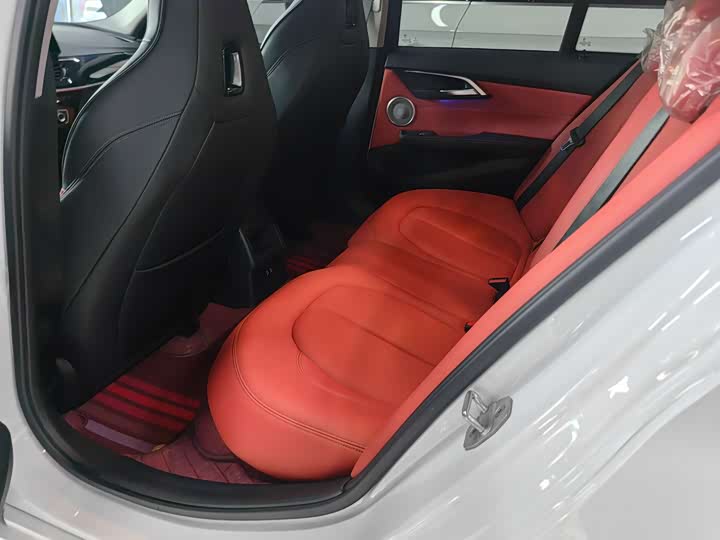 Фото 10 - BMW 1 Series